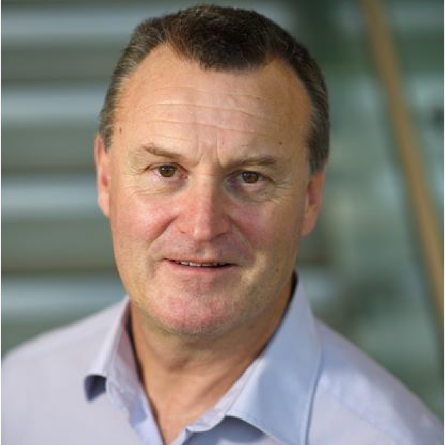 Dr Niall Martin